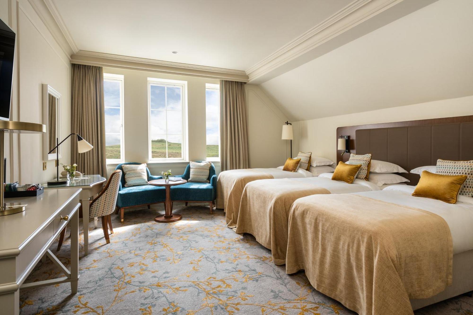 Lough Erne Resort Enniskillen Exterior foto A room at the K Club