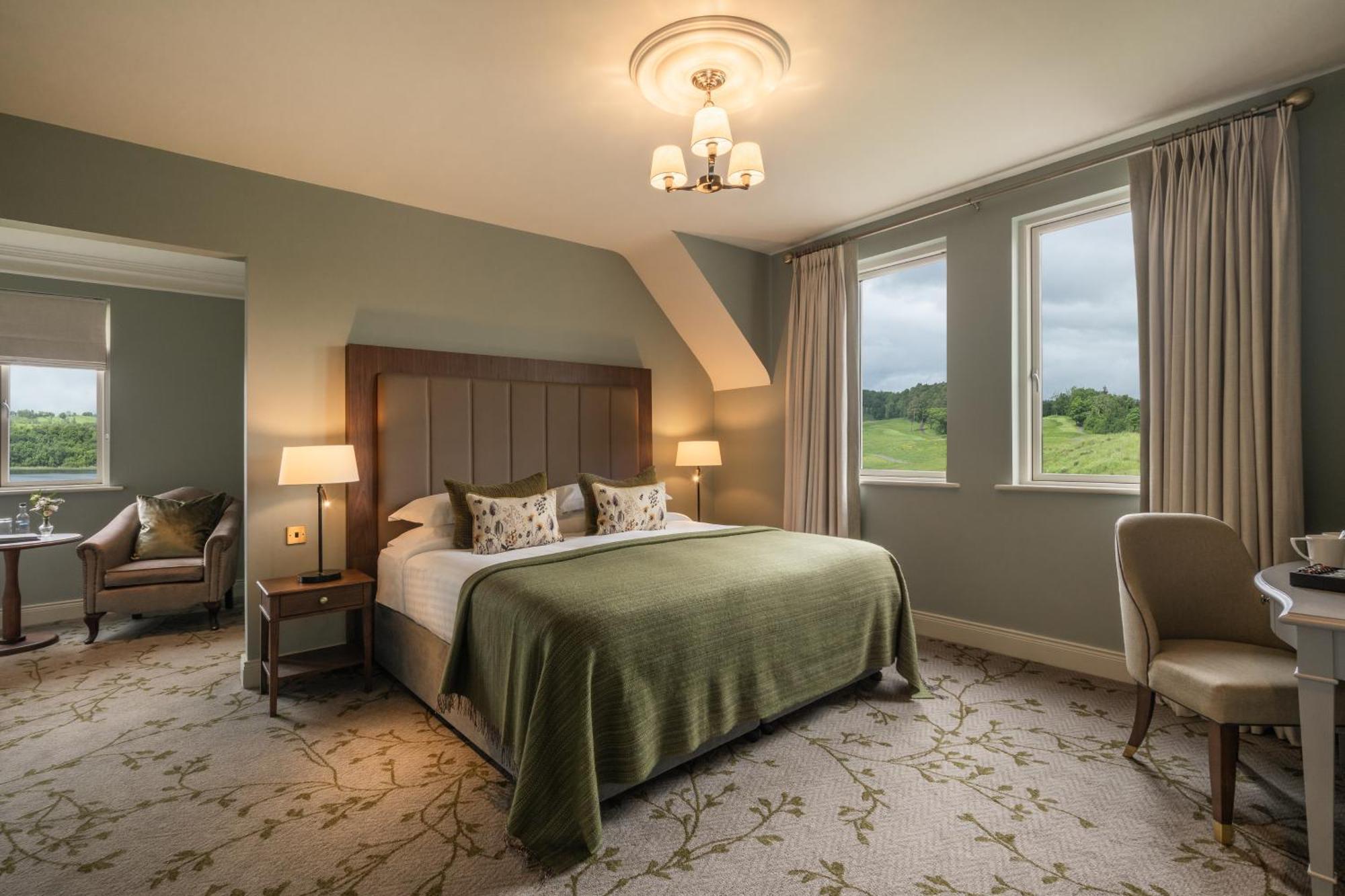Lough Erne Resort Enniskillen Exterior foto A bedroom at The Grove