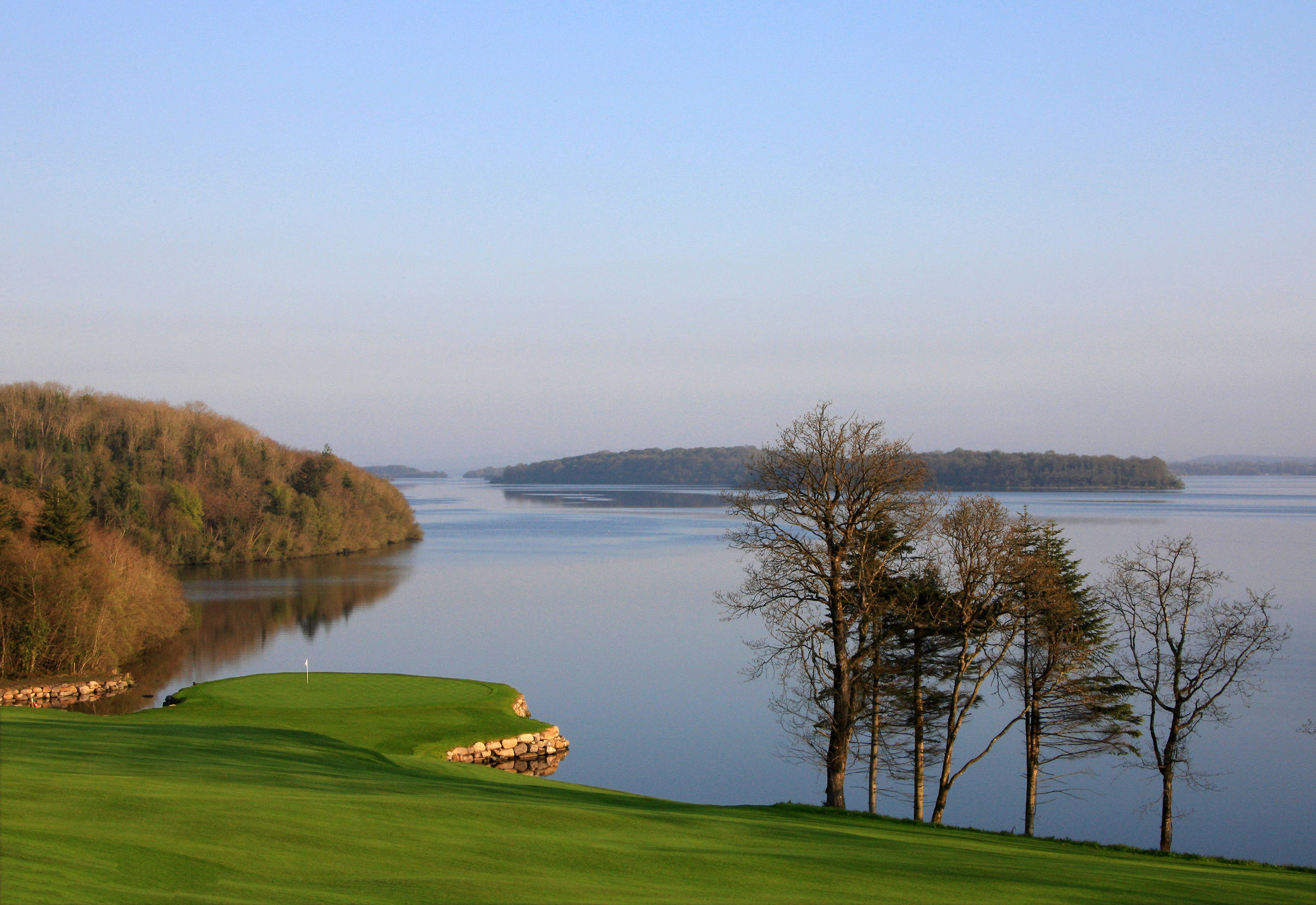 Lough Erne Resort Enniskillen Exterior foto The golf course at the resort